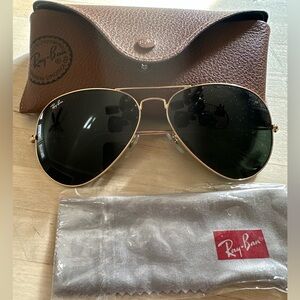 Ray-Ban Aviator Sunglasses - Gold Frame with Black Lenses